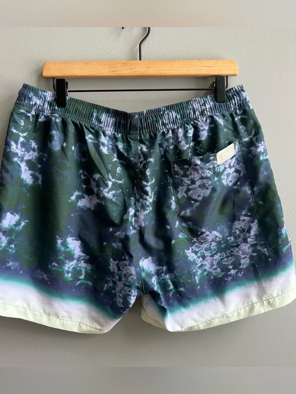 OAS Sweden Men's Green, Navy Purple & White Tie-Dye Ombré Swim Trunks Size XL 4”